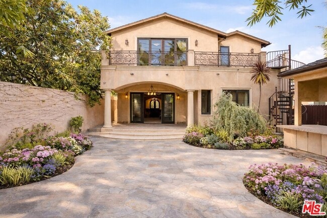 Building Photo - 2023 Parnell Ave