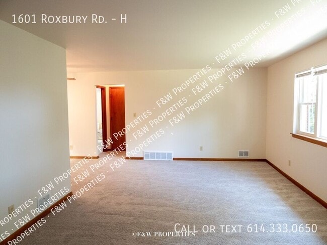 Building Photo - 1601 Roxbury Rd