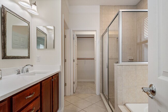 Building Photo - 6451 New Independence Pkwy