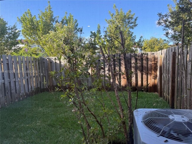 Building Photo - 607 NE 208th Terrace