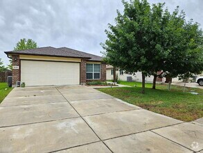 Building Photo - Charming 3-Bed Oasis in Lockhart with Styl...