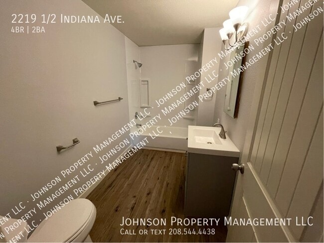 Building Photo - 2219 1/2 Indiana Ave.-
