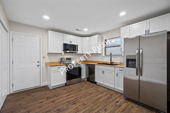 Building Photo - 3334 Gundy Dr