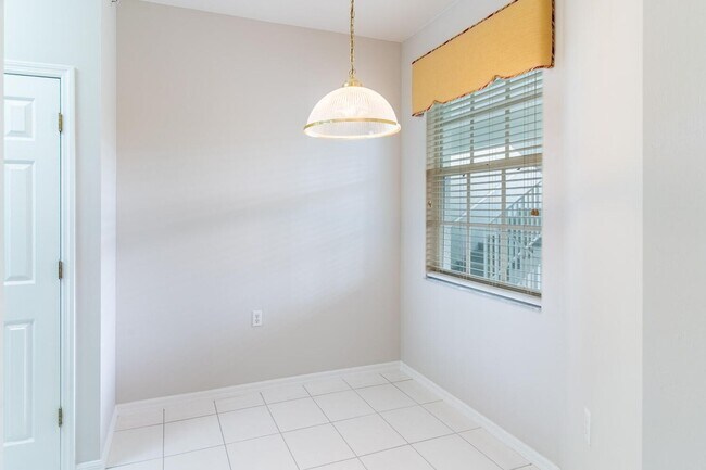 Building Photo - Available Now – Immaculate Annual Rental w...
