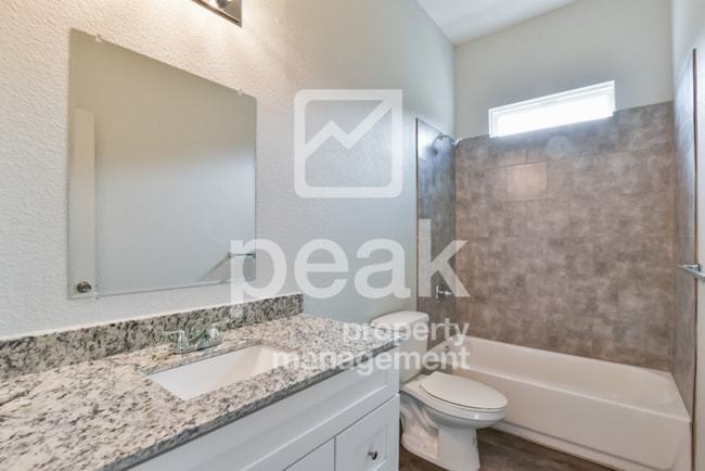 Building Photo - $1750! 3Bed/2Bath in Fort Worth! Get your ...
