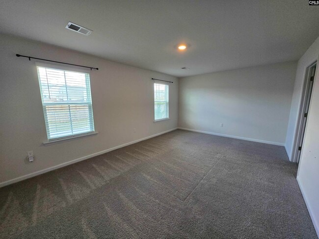 Building Photo - 482 Delahays Rd