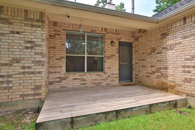 Building Photo - 7 N Regan Mead Cir