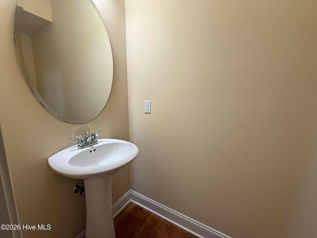 Building Photo - 66 Cypress Cir