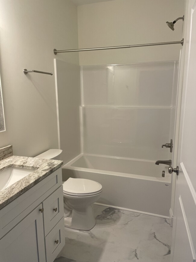 Building Photo - 1013 Ohio St