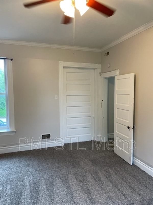 Building Photo - 4037-4039-4039 Enright Ave