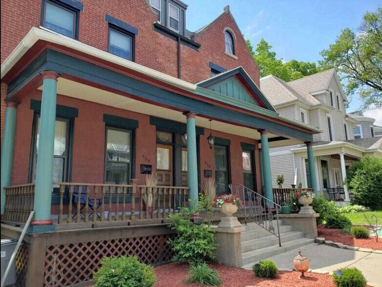 Building Photo - 610 Fenelon Pl
