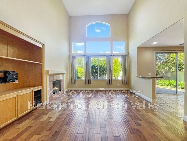 Building Photo - 3825 Venus Ct