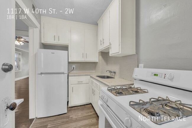 Building Photo - 1117 W 40th St