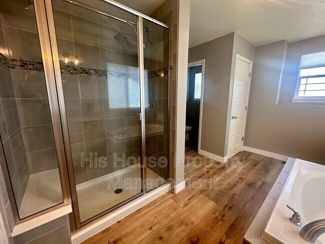 Building Photo - 2278 Stonefish Dr