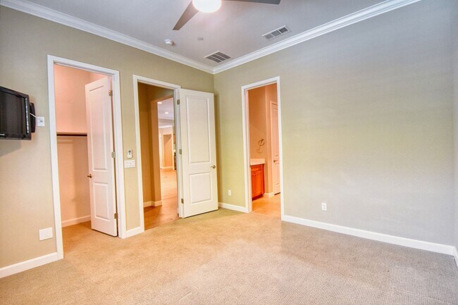 Building Photo - 5 Bedroom Resort-Style Estate with Pool, Spa & RV Parking