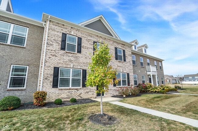 Building Photo - 2792 Maricopa Blvd