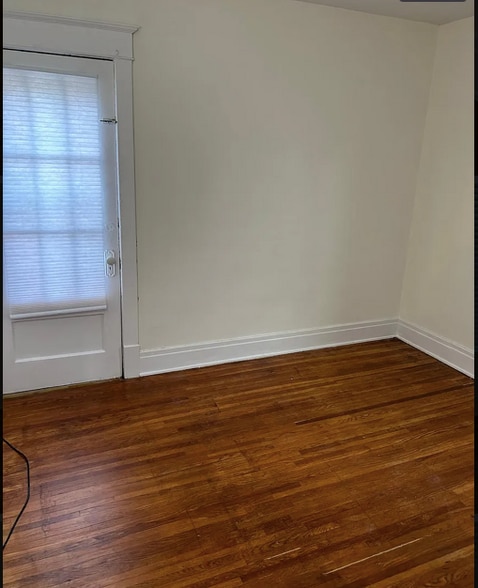 Master Bedroom with walkout porch - 1 Traymore St