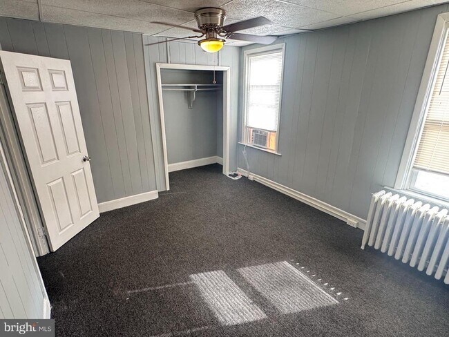 Building Photo - 3400 Elmley Ave