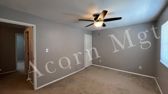 Building Photo - 73 Tarryton Court West