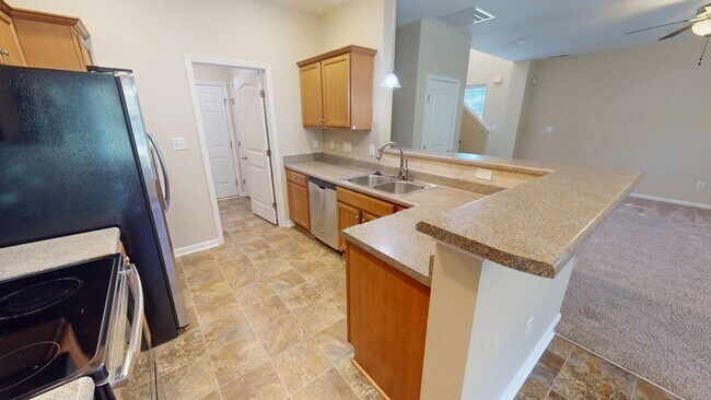 Building Photo - Stylish Two-Story in the dreamy Riverbrooke Community of Raeford!