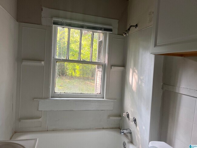 Building Photo - 7708 6th Ave N