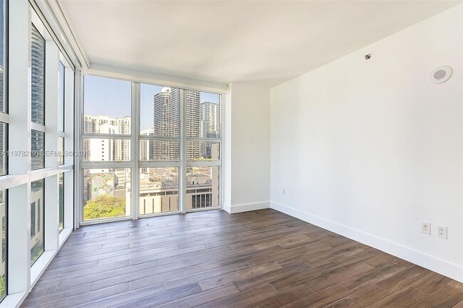 Building Photo - 951 Brickell Ave