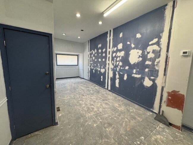 Building Photo - 2712 Pennsylvania Ave