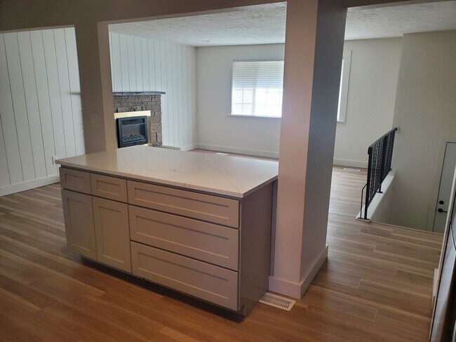 Building Photo - Beautiful 4BR/2BA South Spokane Home