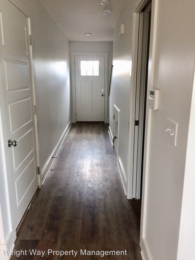 Building Photo - 1138 Kenton St