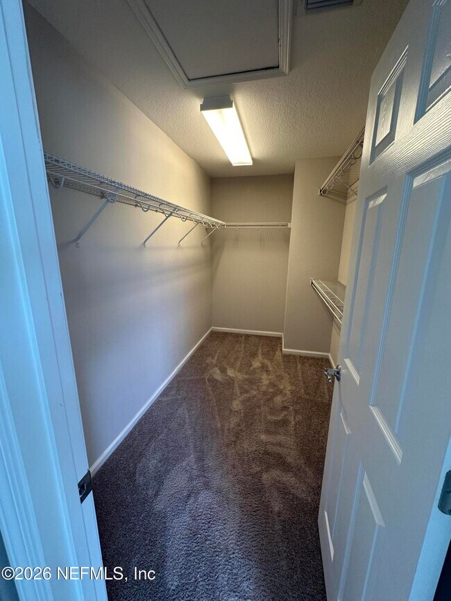 Building Photo - 6340 Autumn Berry Cir