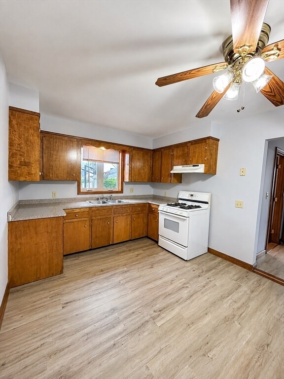 Building Photo - 90 Aetna St