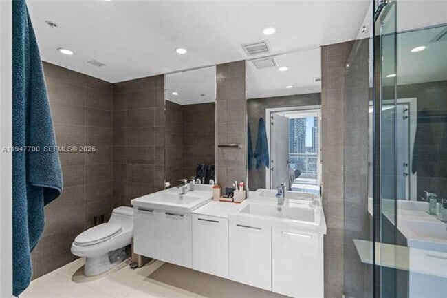 Building Photo - 90 SW 3rd St