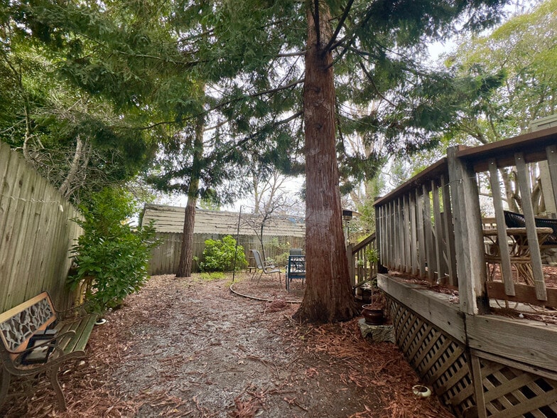 Building Photo - 6501 Raymond St