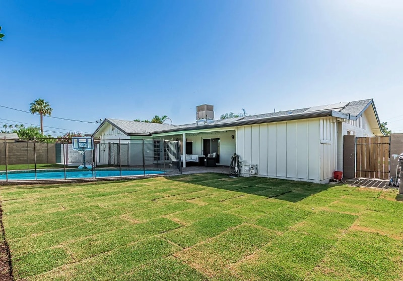 Building Photo - 591 N Cheri Lynn Dr