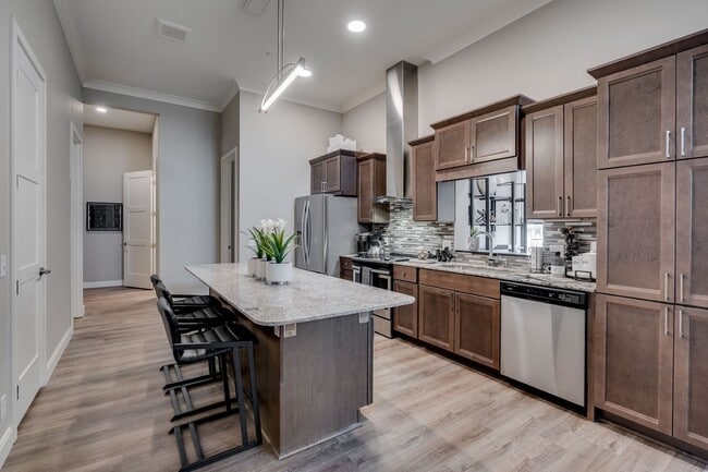 Interior Photo - The Elmwood