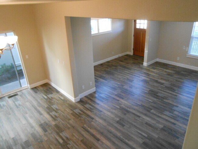Building Photo - 61746 Darla Pl