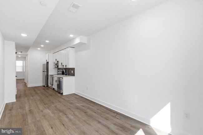 Building Photo - 2146 N Franklin St