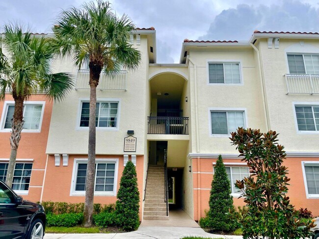 Building Photo - 9849 Baywinds Blvd