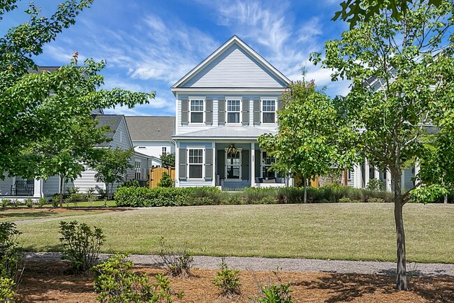 Building Photo - 337 Watergrass St