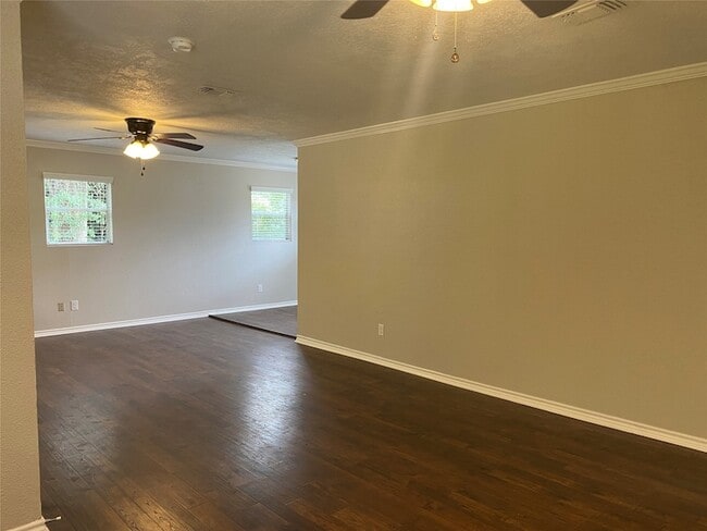 Building Photo - 518 Big Deer Dr