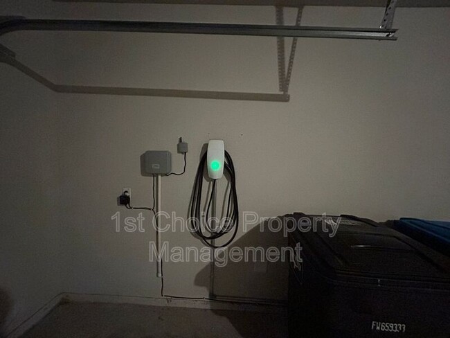 Building Photo - 7205 Tesoro Trl
