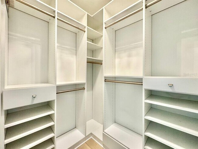 Building Photo - 4207 S Dale Mabry Hwy