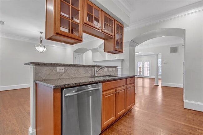 Building Photo - 2762 Durham Dr NE