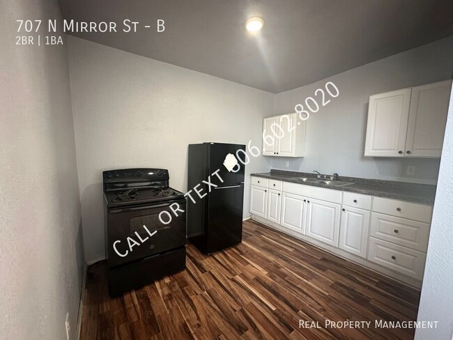 Building Photo - 707 N Mirror St
