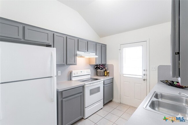 Building Photo - 3603 Woodrow Dr