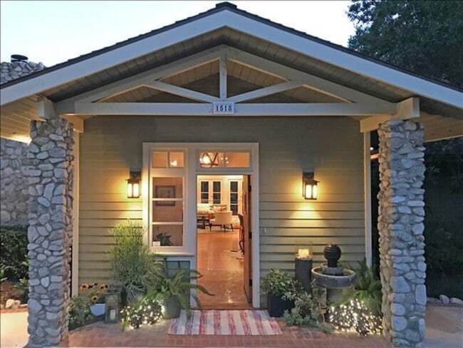 Building Photo - 1518 Olive Ln