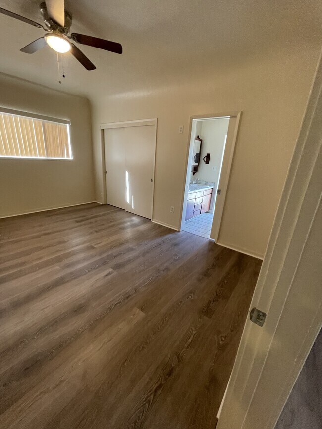 Building Photo - 1316 H St