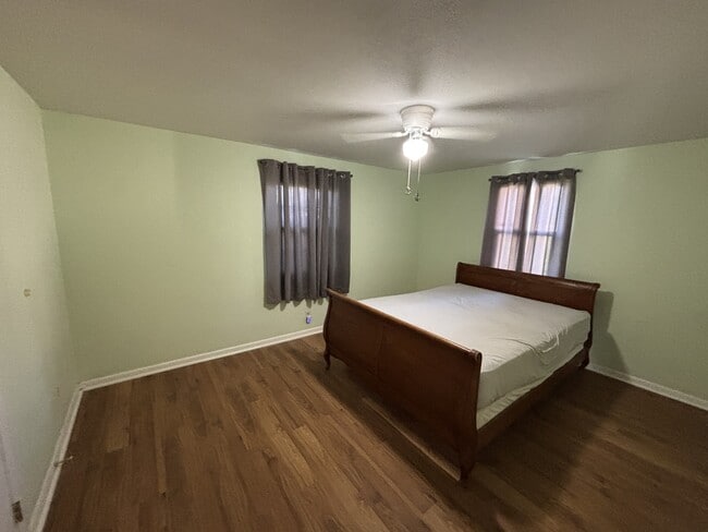 Building Photo - 3308 Harmont Ave NE