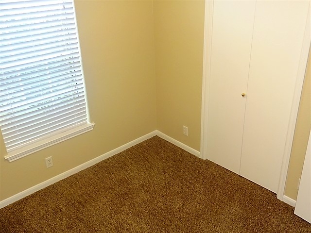 Building Photo - 351 Bailey Loop