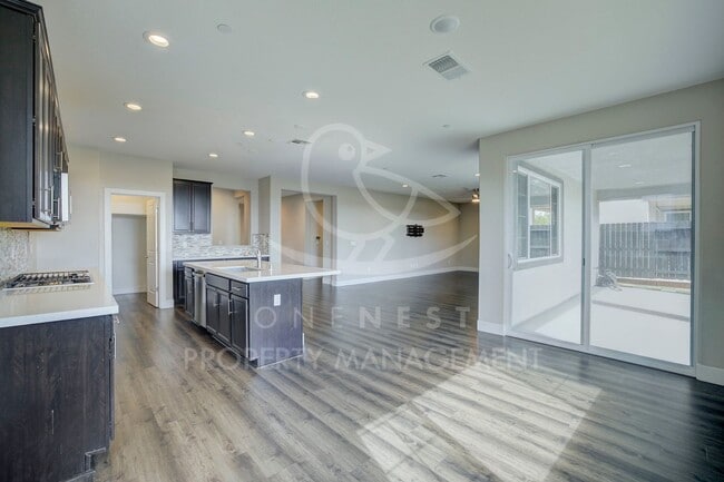 Building Photo - Stunning Modern Living in Twelve Bridges V...